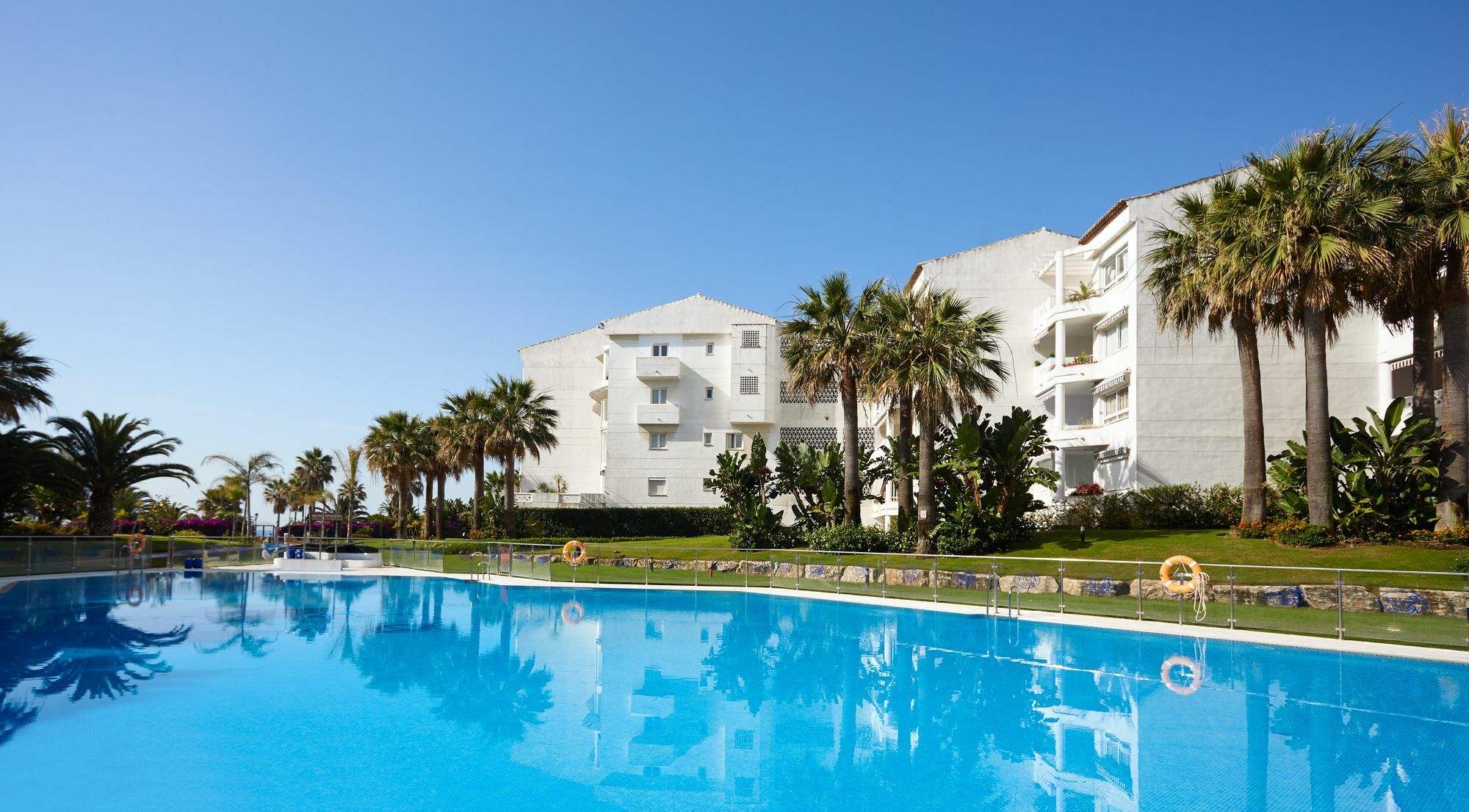 Livescape Playa Rocio Aparthotel Marbella Eksteriør bilde