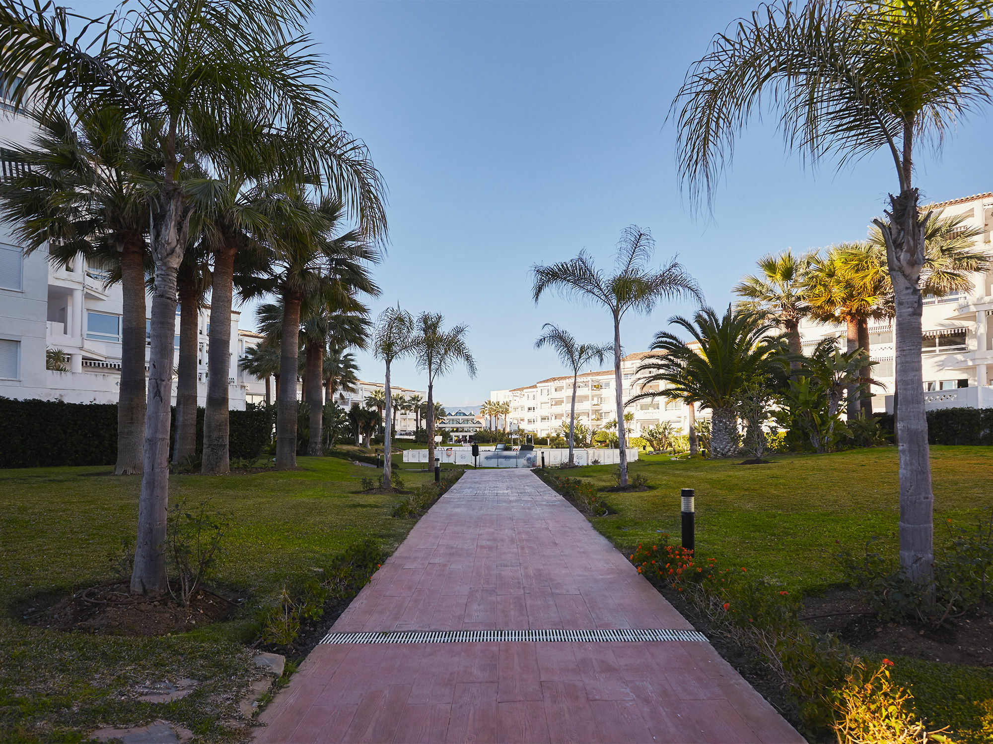 Livescape Playa Rocio Aparthotel Marbella Eksteriør bilde
